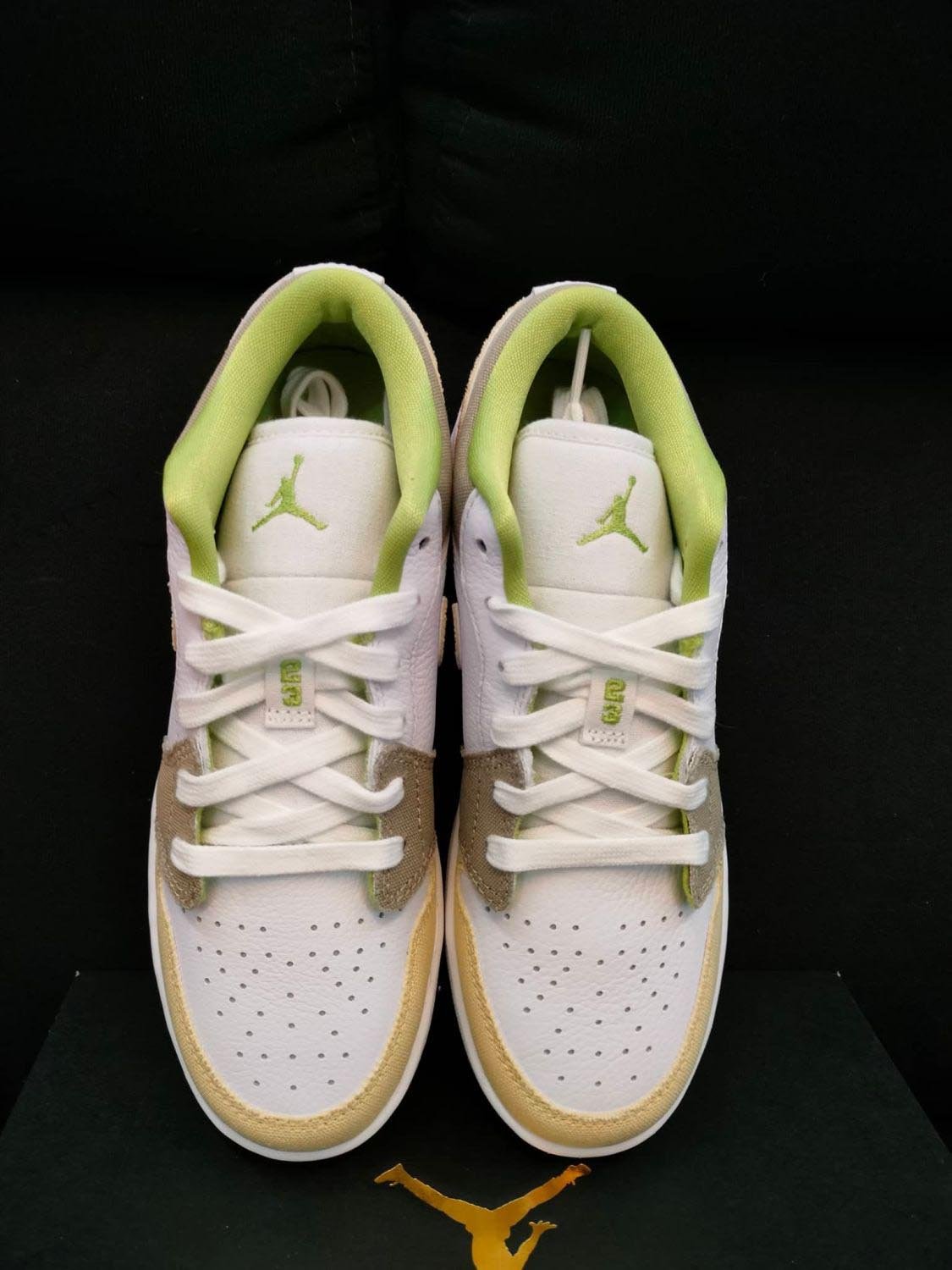 3346 Jordan 1 Low SE Pastel Grind Vivid Green (GS) Item Details