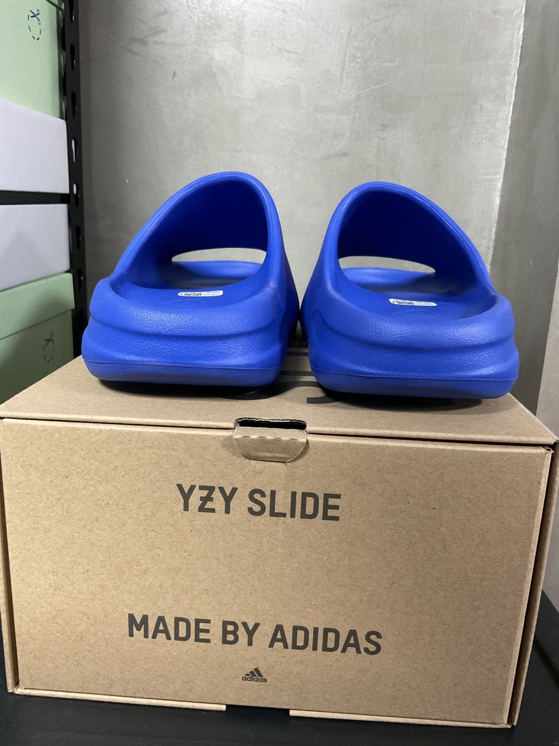 15843 Adidas Yeezy Slide Azure (FS) Item Details Phenomenalsole